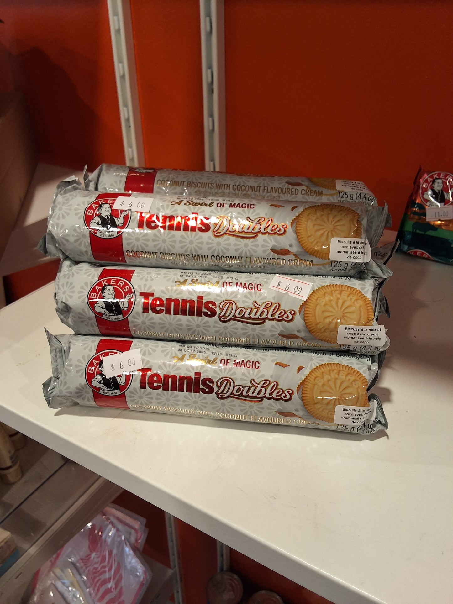 Tennis Doubles Coconut Biscuits with Coconut Flavored Cream