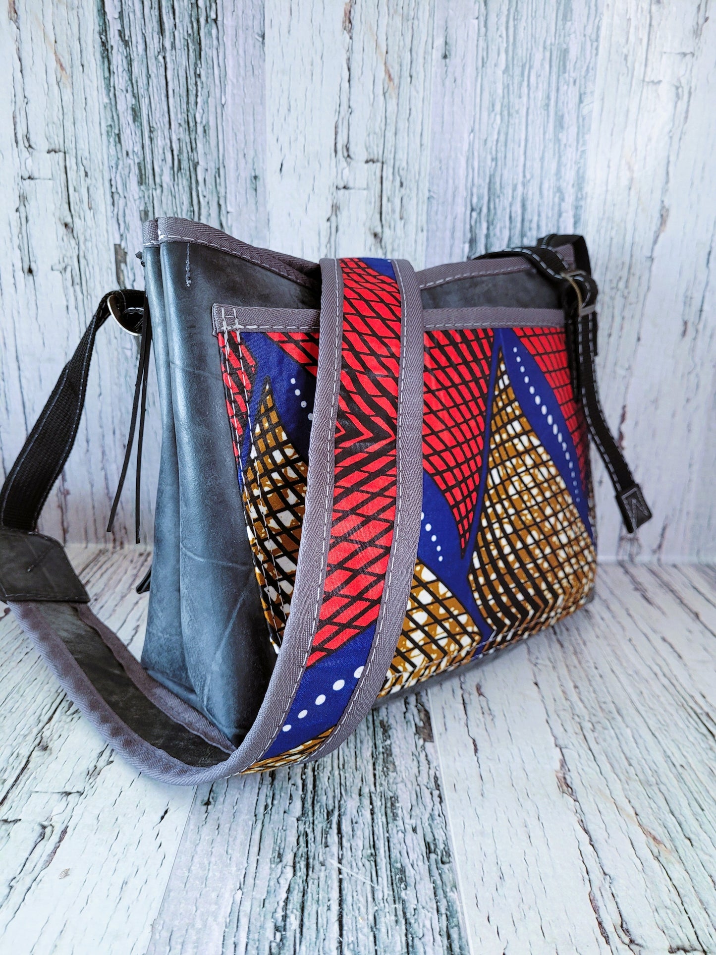 Recycled tyre handbag