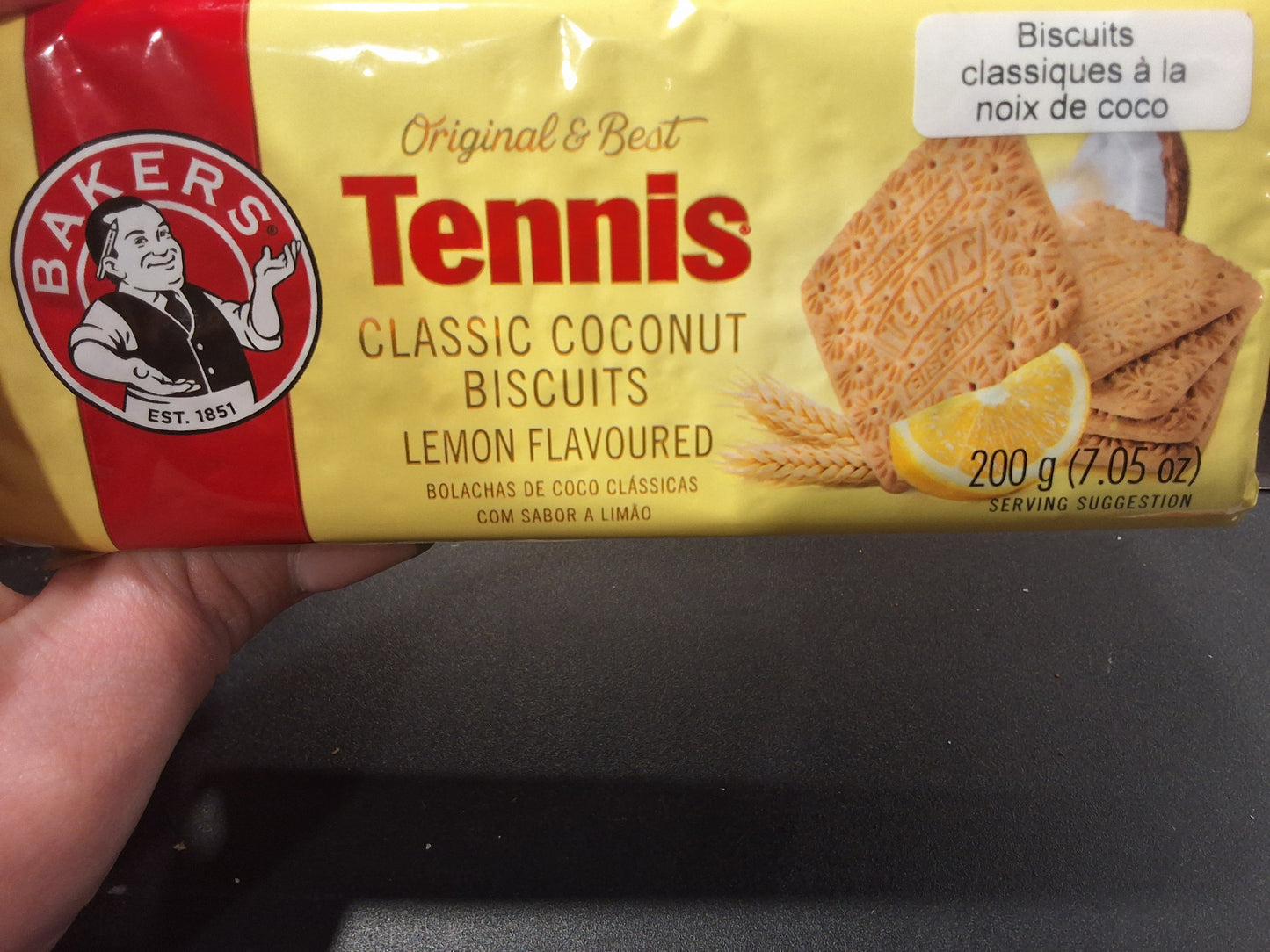Tennis Classic Coconut Biscuits Lemon Flavored